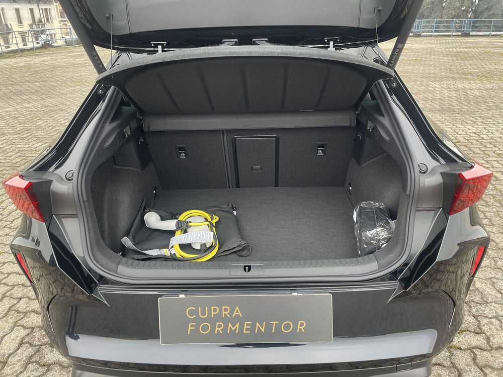 Cupra Formentor nuova a Cremona (15)