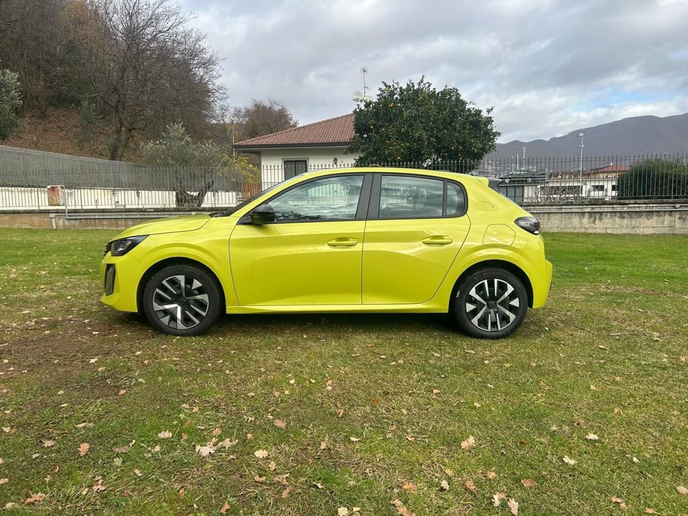 Peugeot 208 nuova a Salerno (10)