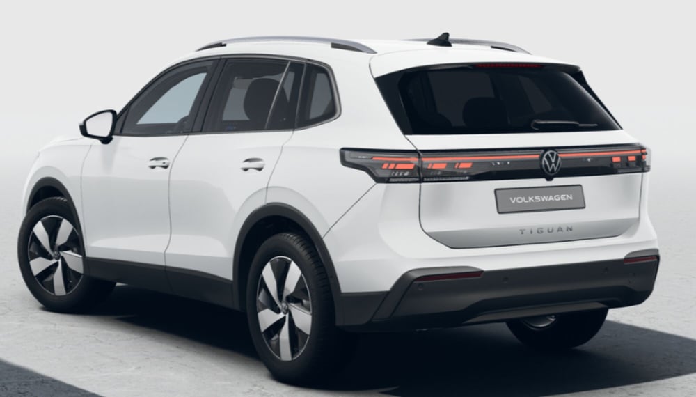 Volkswagen Tiguan nuova a Lecco (3)