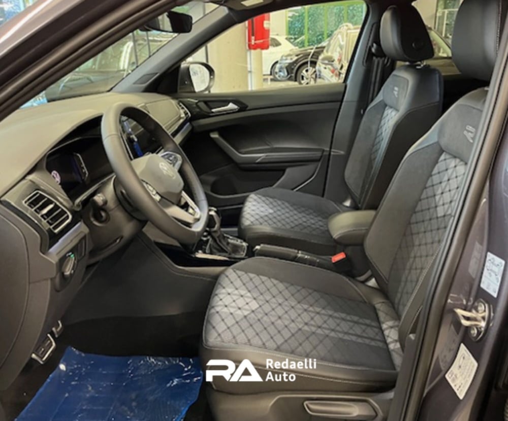 Volkswagen T-Cross nuova a Lecco (6)