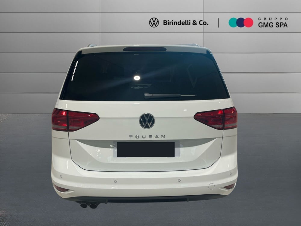 Volkswagen Touran nuova a Pistoia (4)