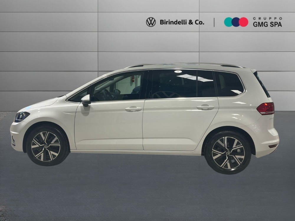 Volkswagen Touran nuova a Pistoia (5)