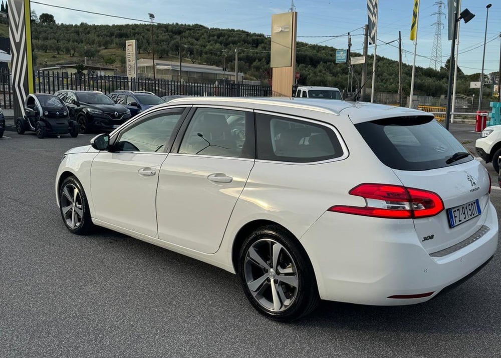 Peugeot 308 SW usata a Roma (6)