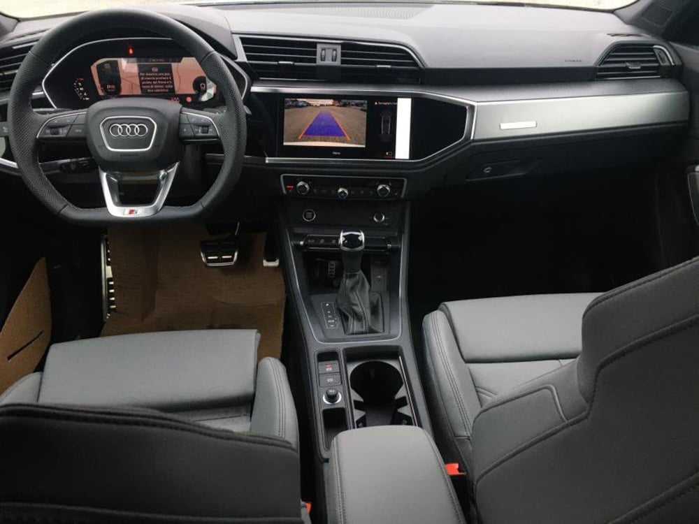 Audi Q3 Sportback nuova a Cuneo (10)