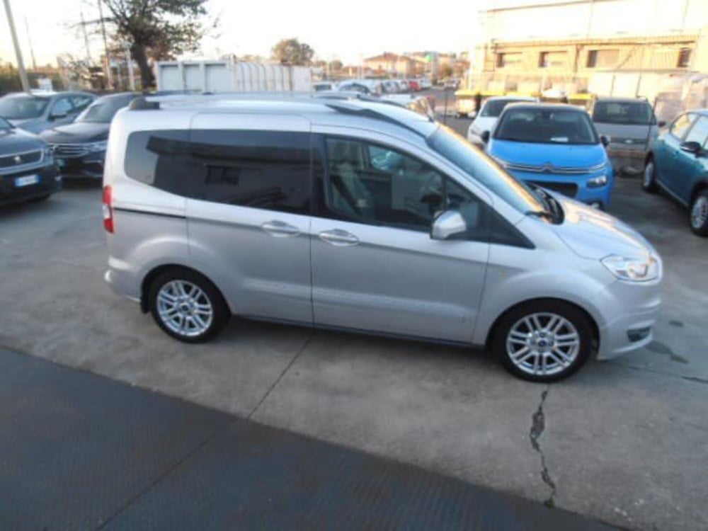 Ford Tourneo Courier usata a Livorno (5)