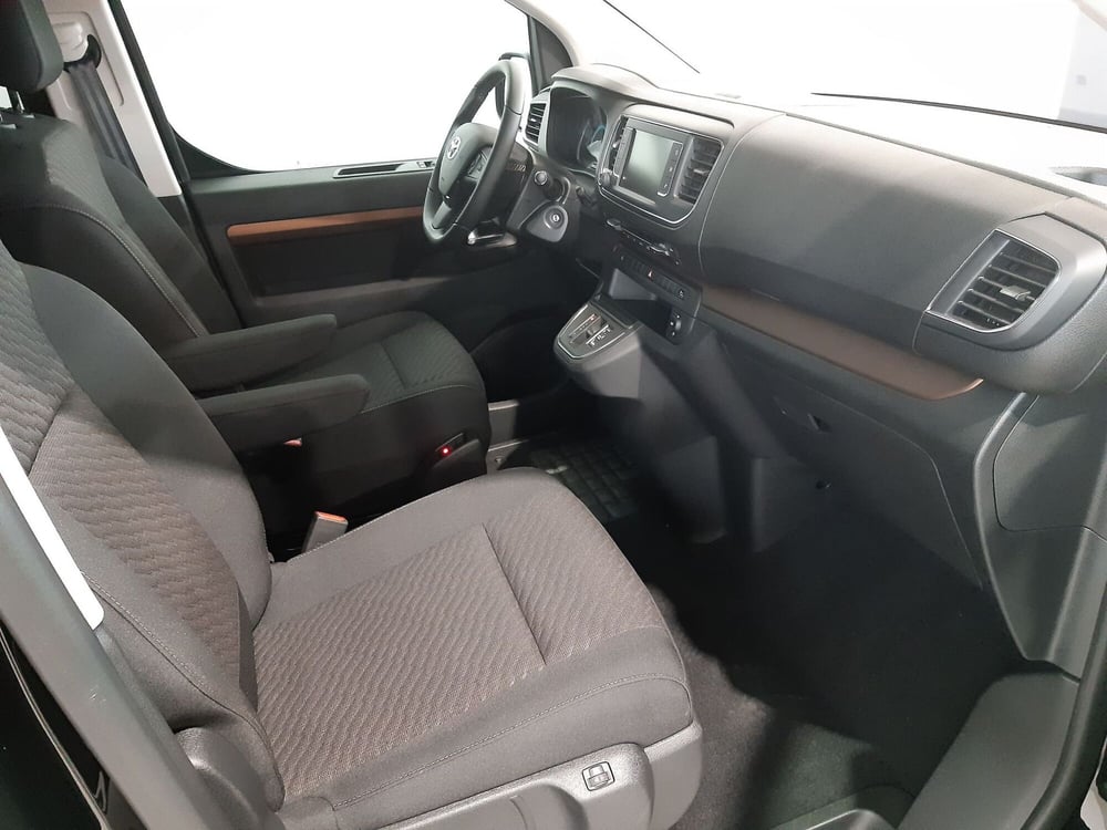 Toyota Proace Verso nuova a Vicenza (10)