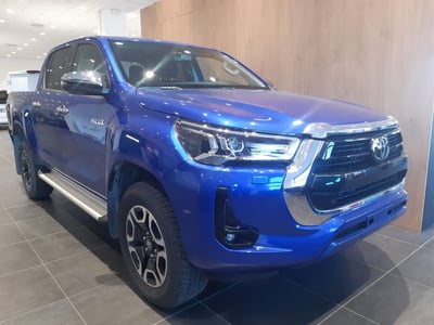 Toyota Hilux 2.D-4D 4WD porte Double Cab Executive  nuova a Torri di Quartesolo