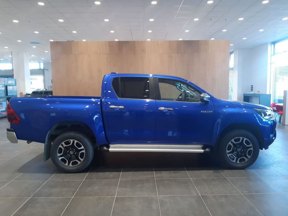 Toyota Hilux nuova a Vicenza (3)