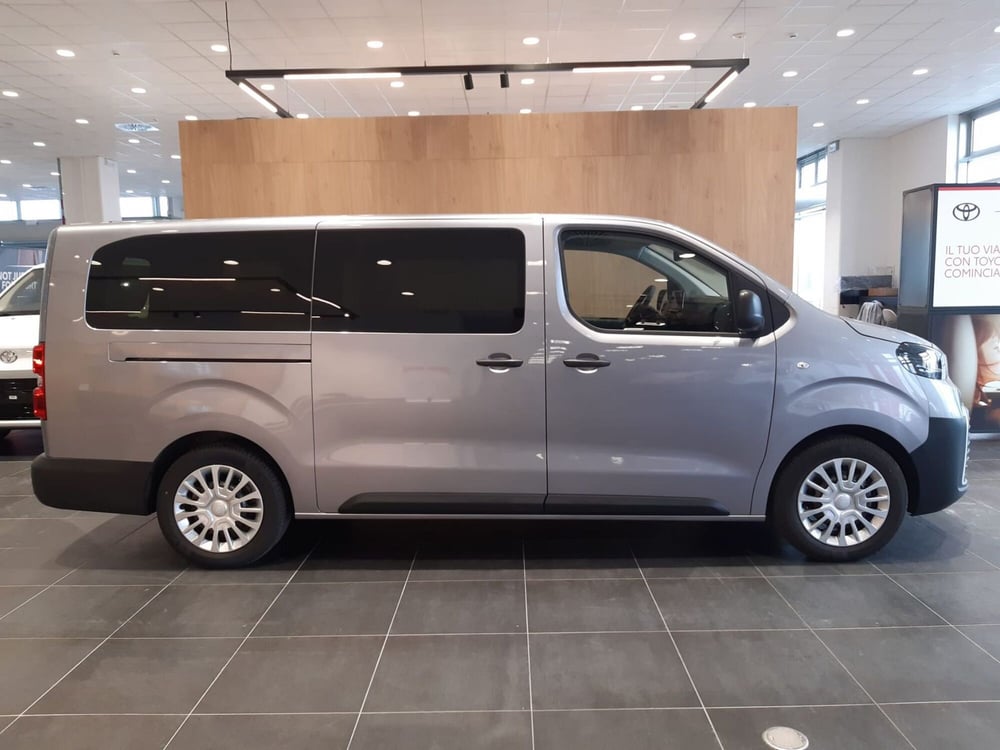 Toyota Proace Verso nuova a Vicenza (2)