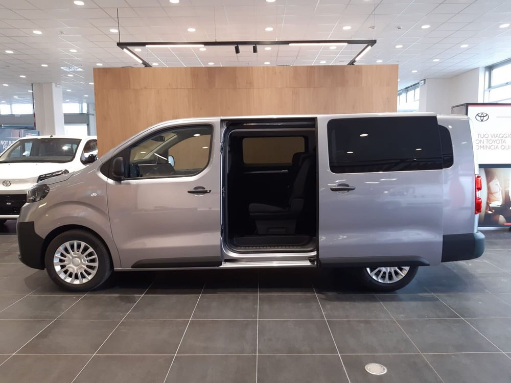 Toyota Proace Verso nuova a Vicenza (5)