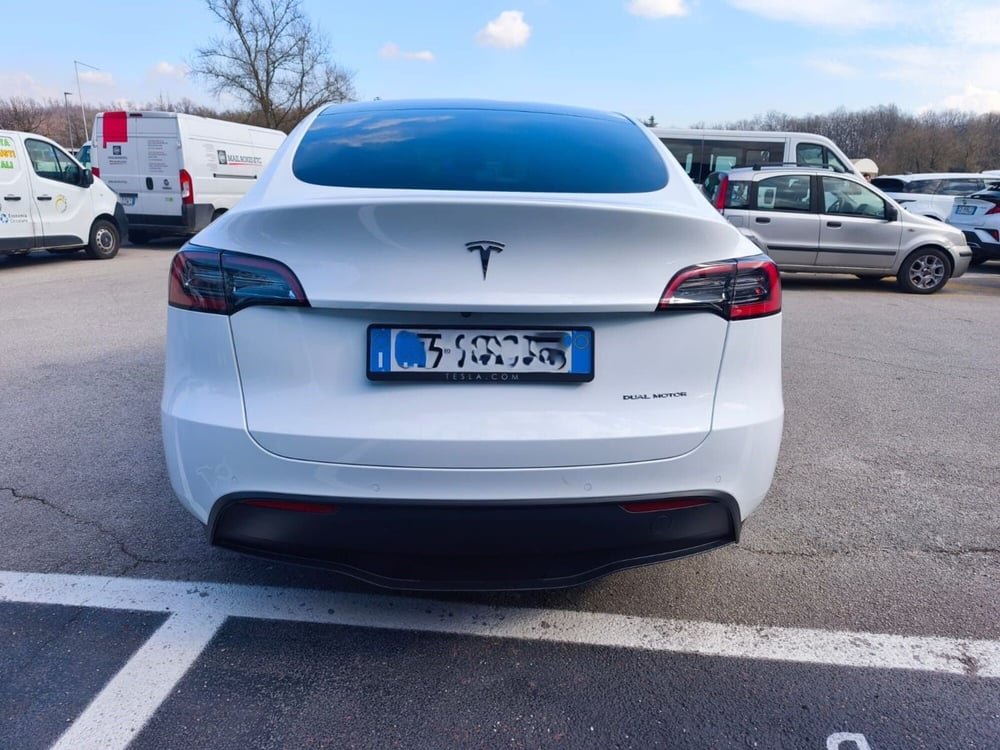 Tesla Model Y usata a Frosinone (7)