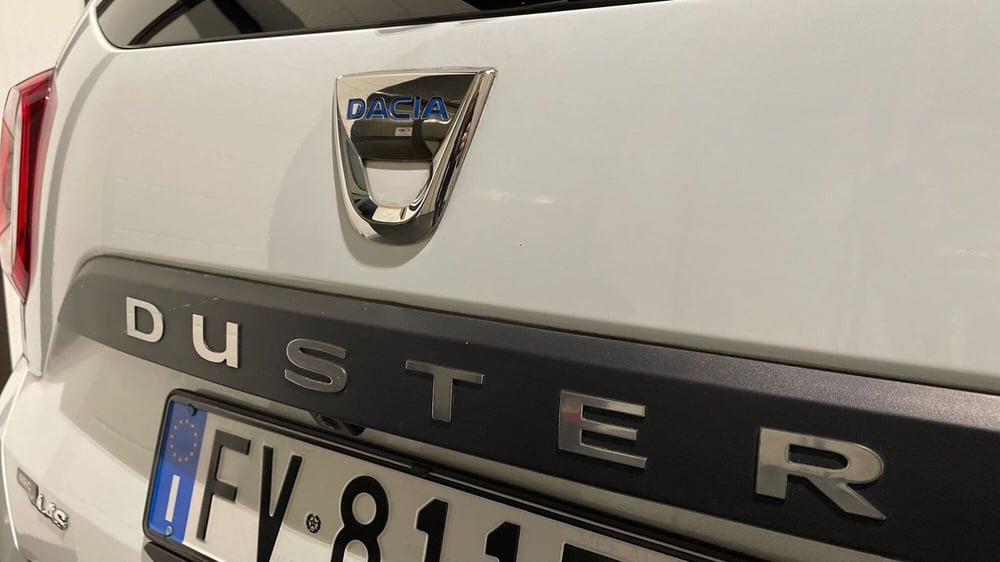 Dacia Duster usata a Varese (10)