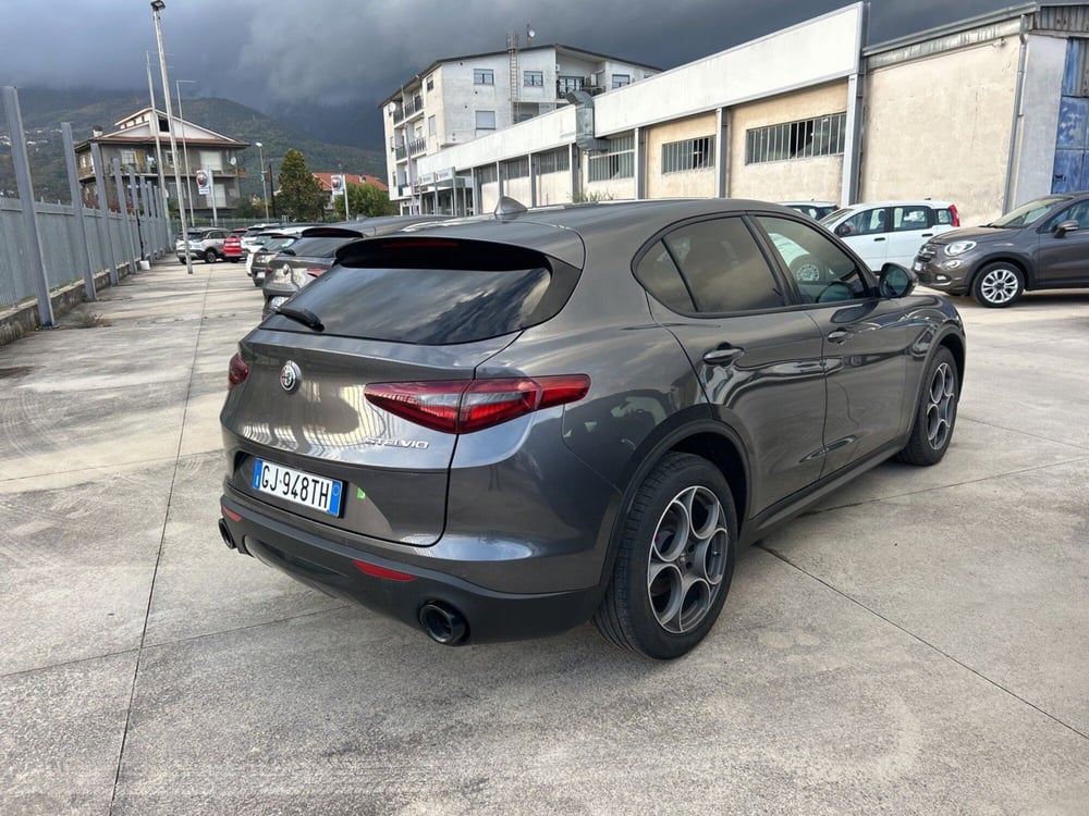 Alfa Romeo Stelvio usata a Frosinone (3)