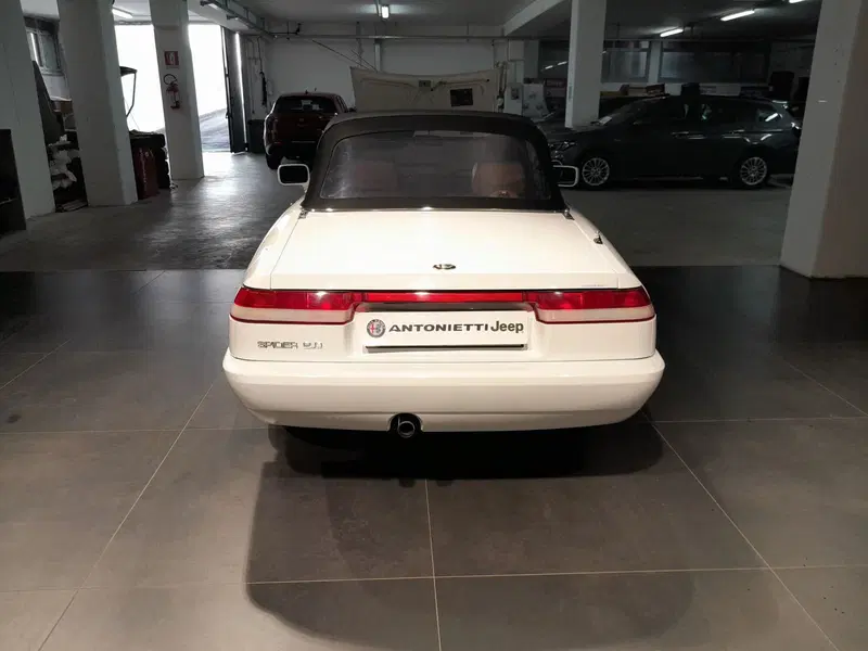 Alfa Romeo Spider usata a Ancona (8)