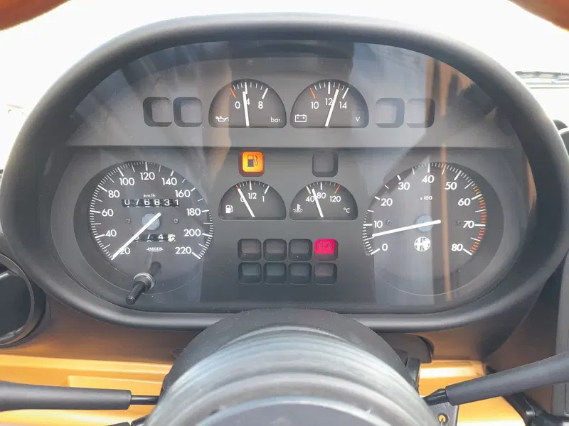 Alfa Romeo Spider usata a Ancona (17)