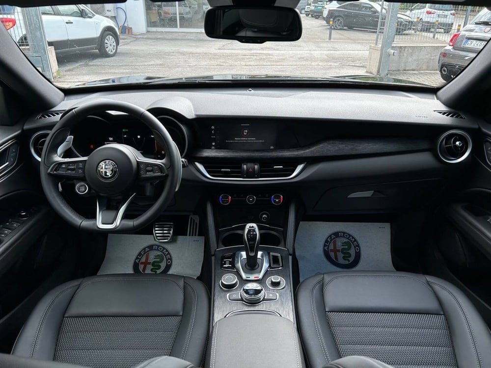 Alfa Romeo Stelvio usata a Ancona (10)