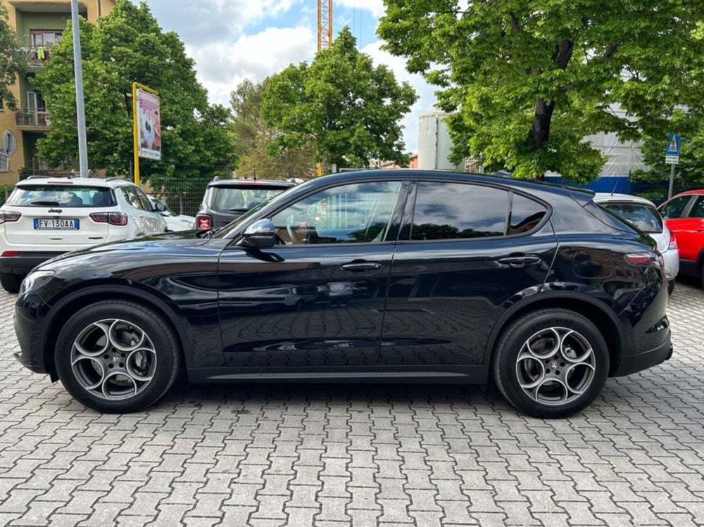 Alfa Romeo Stelvio usata a Ancona (3)