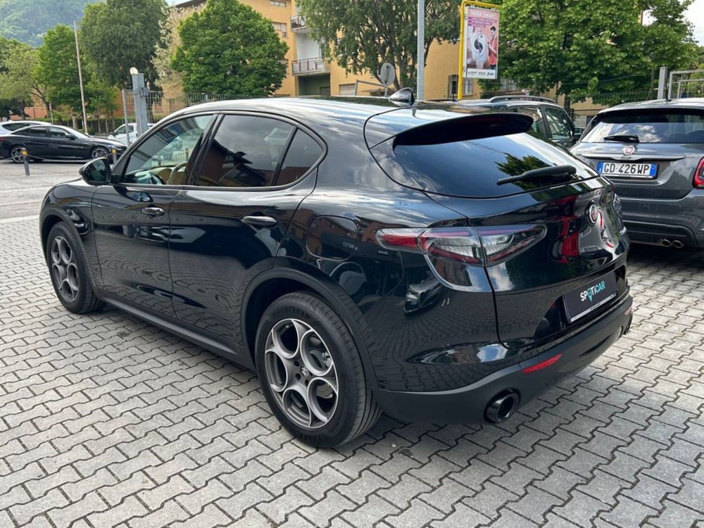 Alfa Romeo Stelvio usata a Ancona (4)