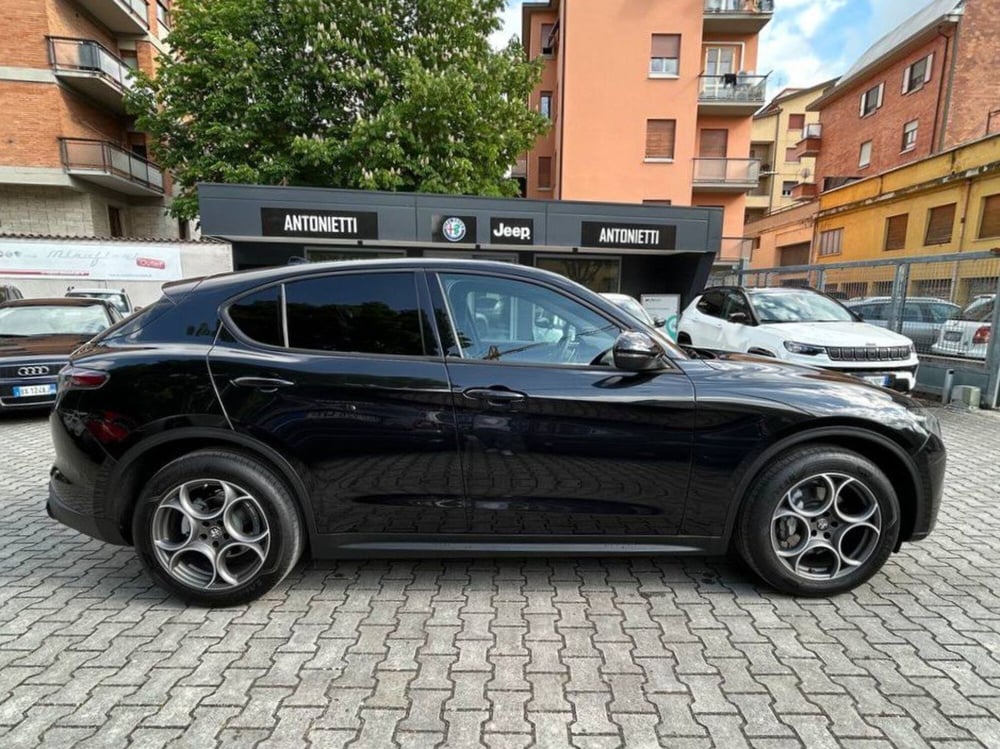 Alfa Romeo Stelvio usata a Ancona (5)