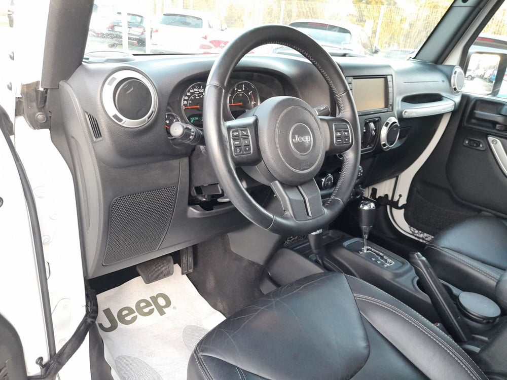 Jeep Wrangler Unlimited usata a Ancona (6)