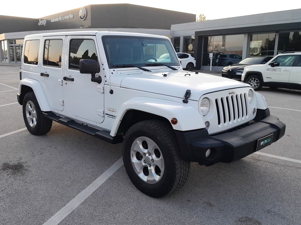 Jeep Wrangler Unlimited usata a Ancona (5)