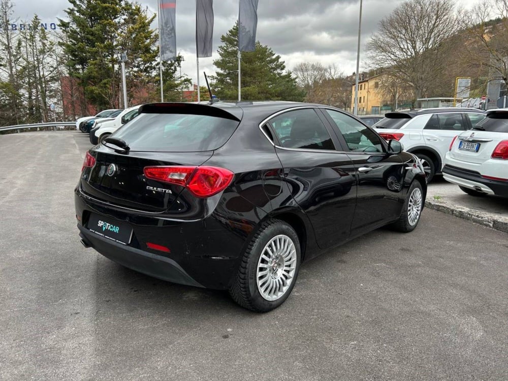 Alfa Romeo Giulietta usata a Ancona (5)