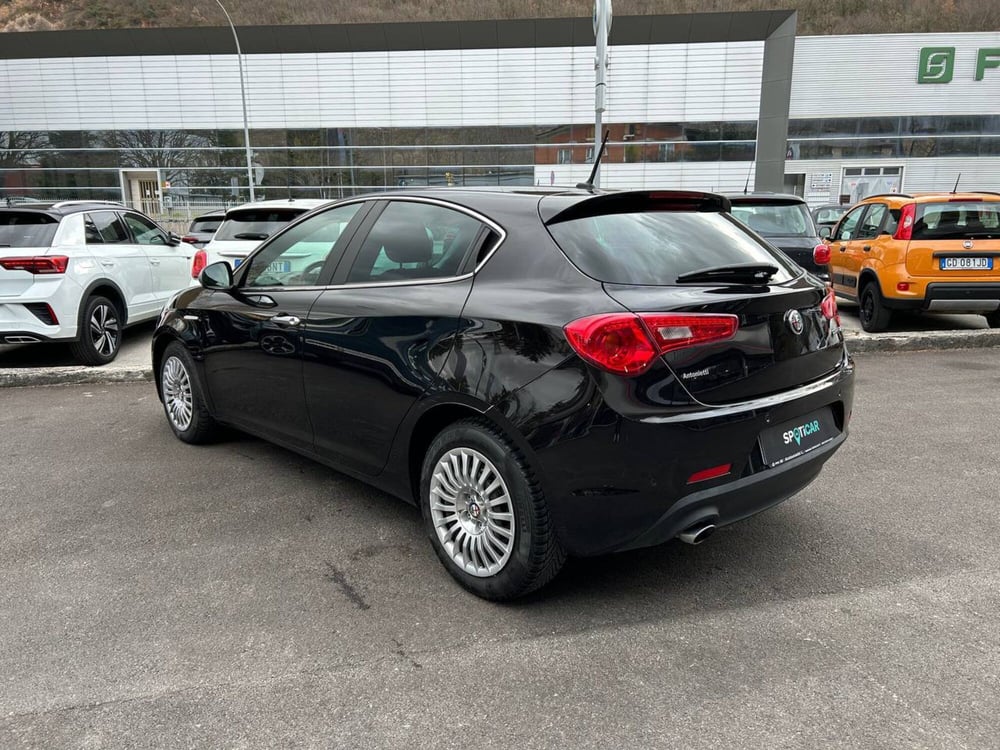 Alfa Romeo Giulietta usata a Ancona (7)