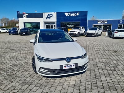 Volkswagen Golf 2.0 TDI 150 CV DSG SCR Style  del 2022 usata a Lucca