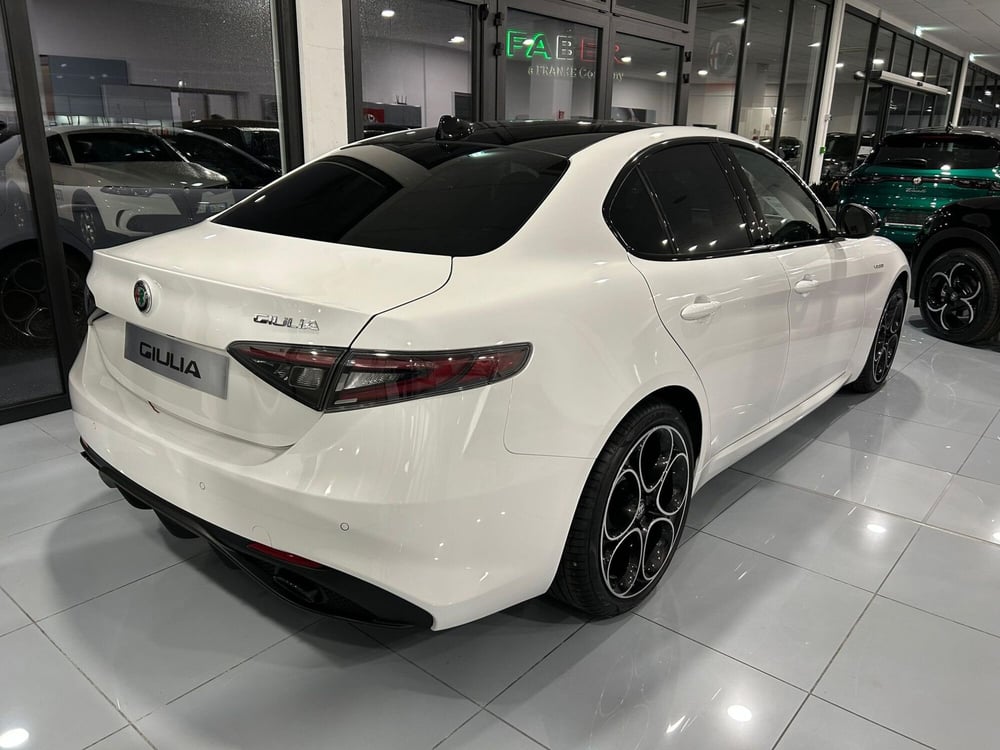 Alfa Romeo Giulia nuova a Ancona (5)