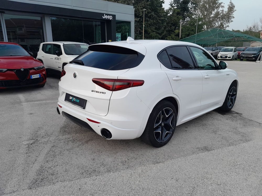 Alfa Romeo Stelvio usata a Ancona (5)