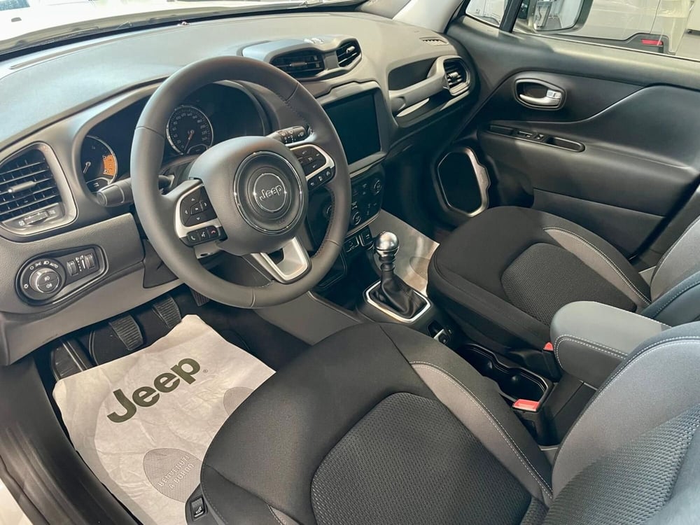 Jeep Renegade nuova a Ancona (10)