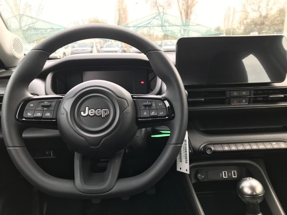 Jeep Avenger nuova a Ancona (14)