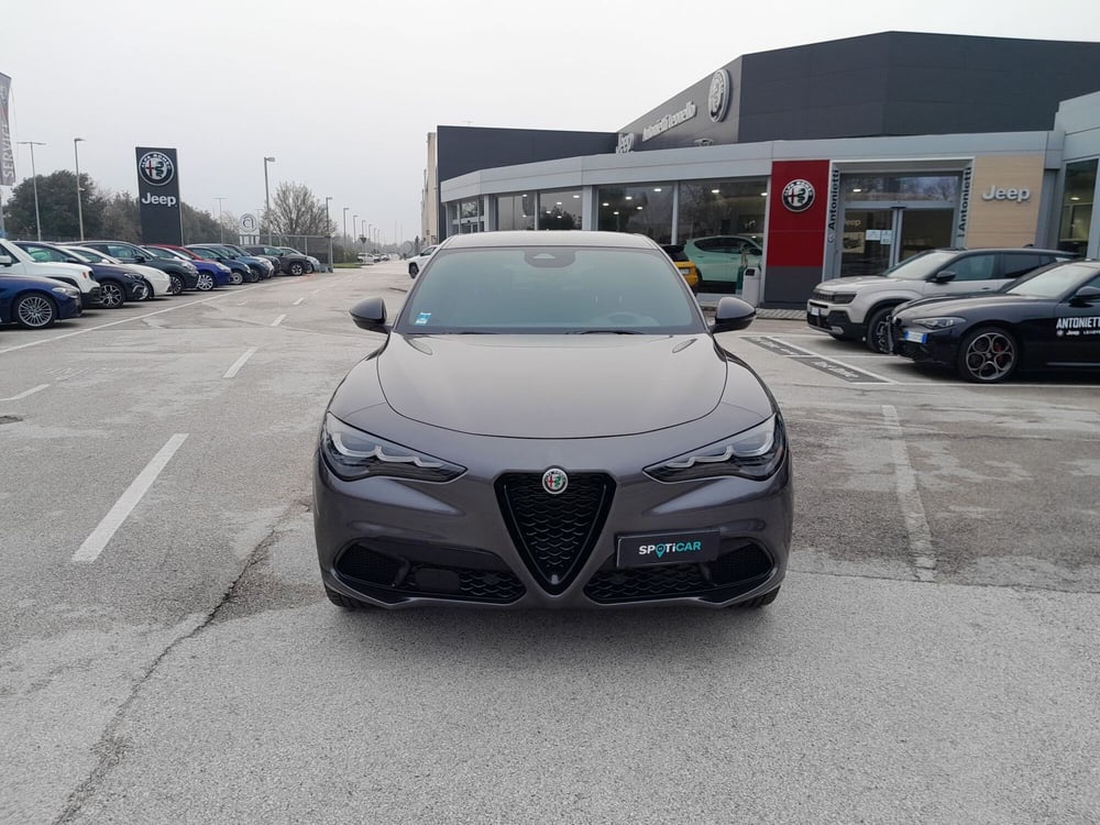 Alfa Romeo Stelvio usata a Ancona (2)