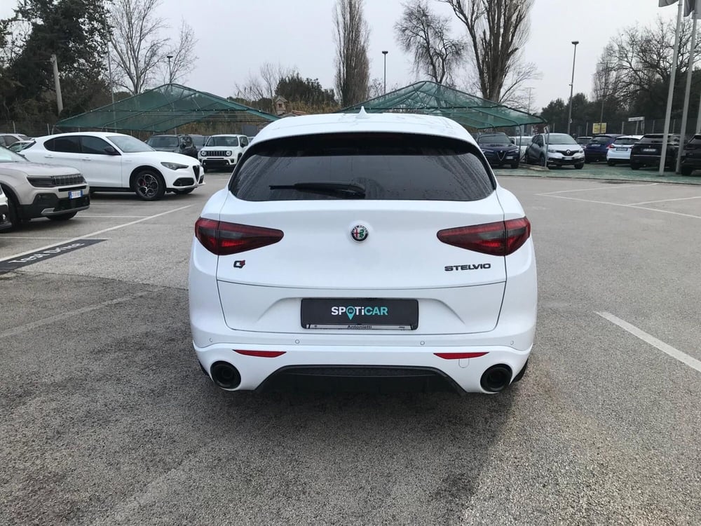 Alfa Romeo Stelvio usata a Ancona (6)