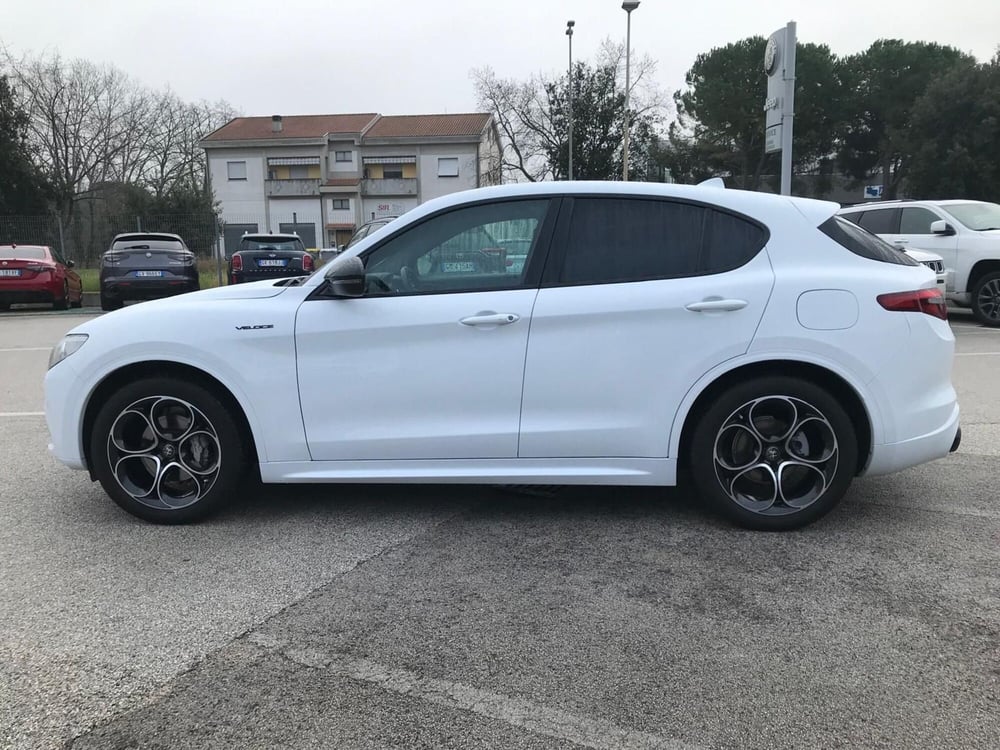 Alfa Romeo Stelvio usata a Ancona (8)