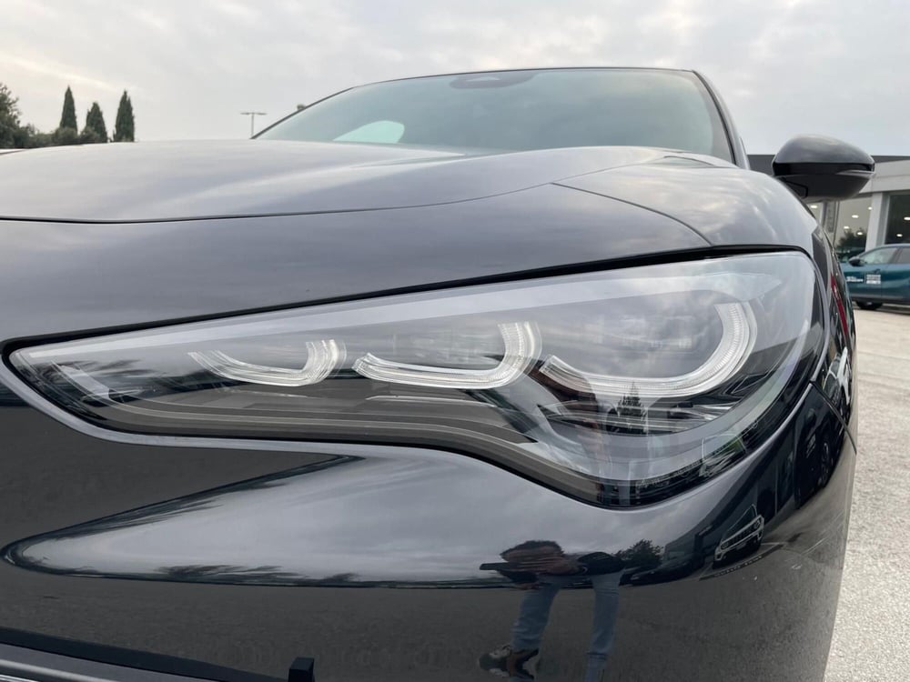 Alfa Romeo Stelvio usata a Ancona (10)