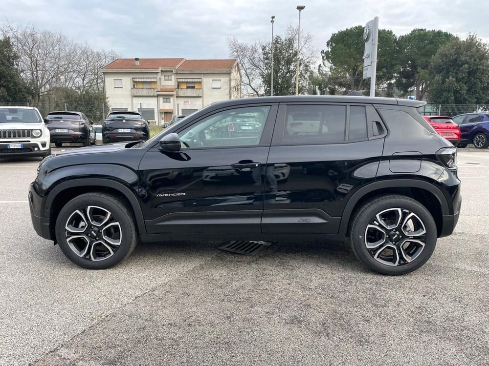 Jeep Avenger nuova a Ancona (8)