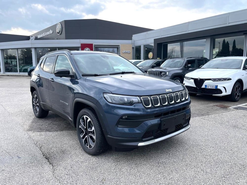 Jeep Compass nuova a Ancona (3)