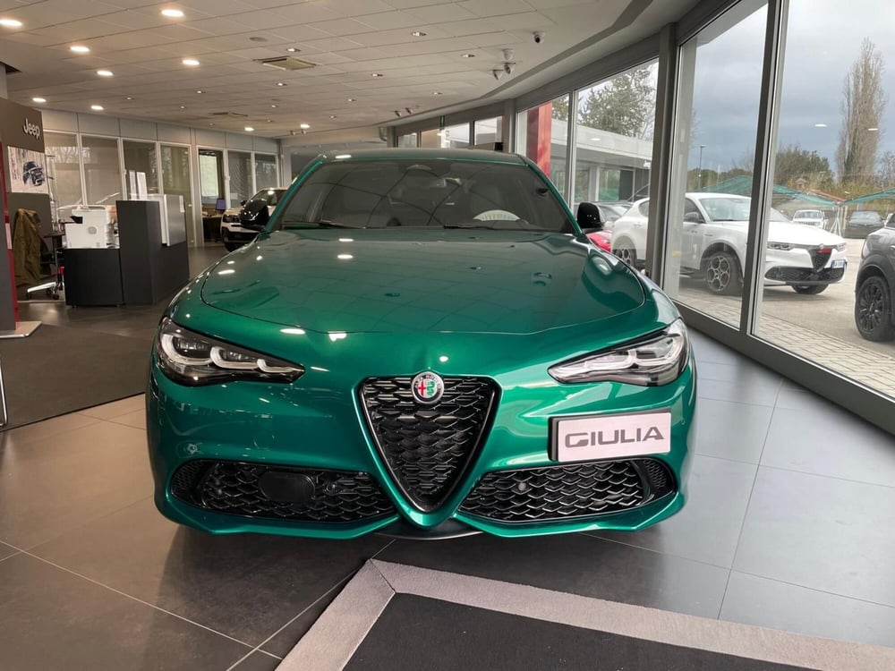 Alfa Romeo Giulia nuova a Ancona (2)