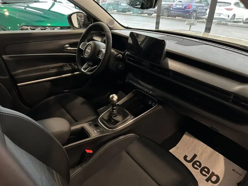 Jeep Avenger nuova a Ancona (14)