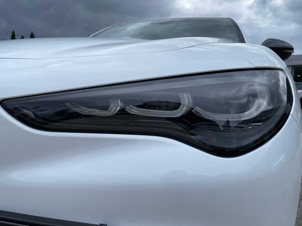 Alfa Romeo Stelvio usata a Ancona (10)
