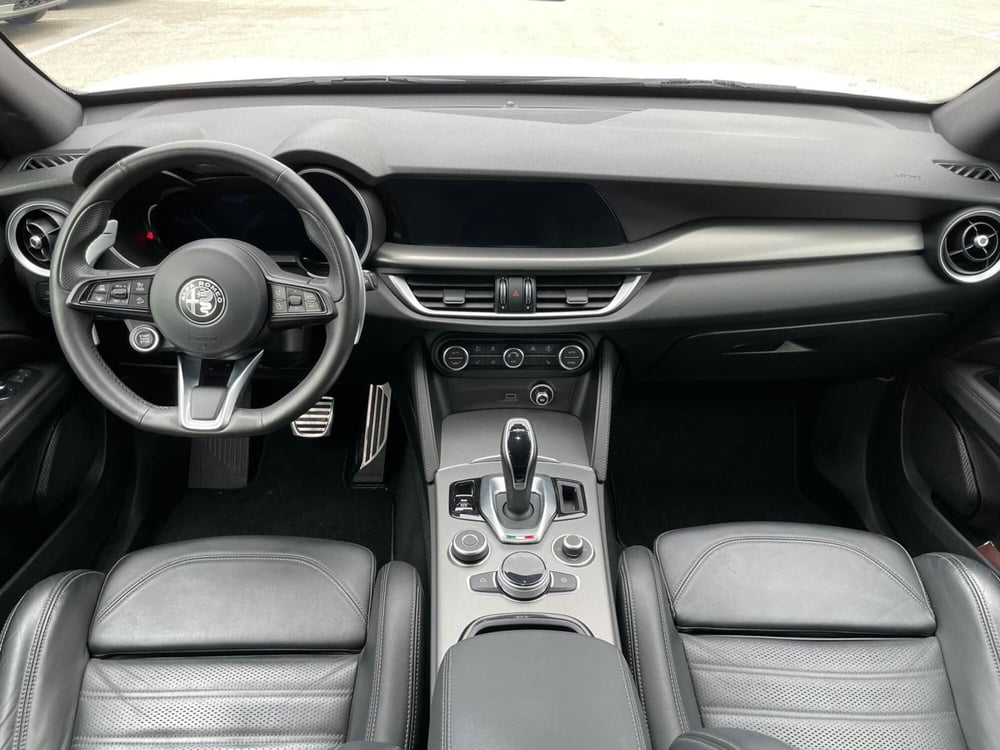 Alfa Romeo Stelvio usata a Ancona (13)