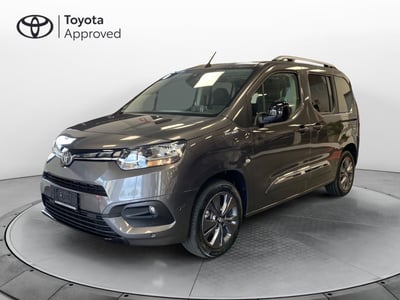 Toyota Proace City Verso Electric City Verso Electric 50kWh L1 Short D Luxury nuova a Catanzaro