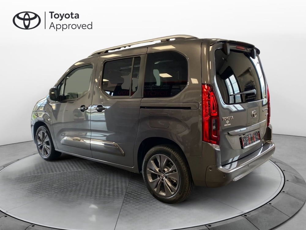 Toyota Proace City Verso Electric nuova a Catanzaro (7)