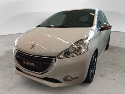 Peugeot 208 e-HDi 92 CV Stop&amp;Start robotizzato 3 porte Allure del 2014 usata a Rimini