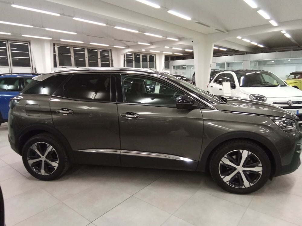 Peugeot 3008 usata a Rimini (2)