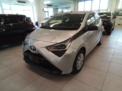 Toyota Aygo Connect 1.0 VVT-i 72 CV 5 porte x-wave del 2021 usata a Rimini