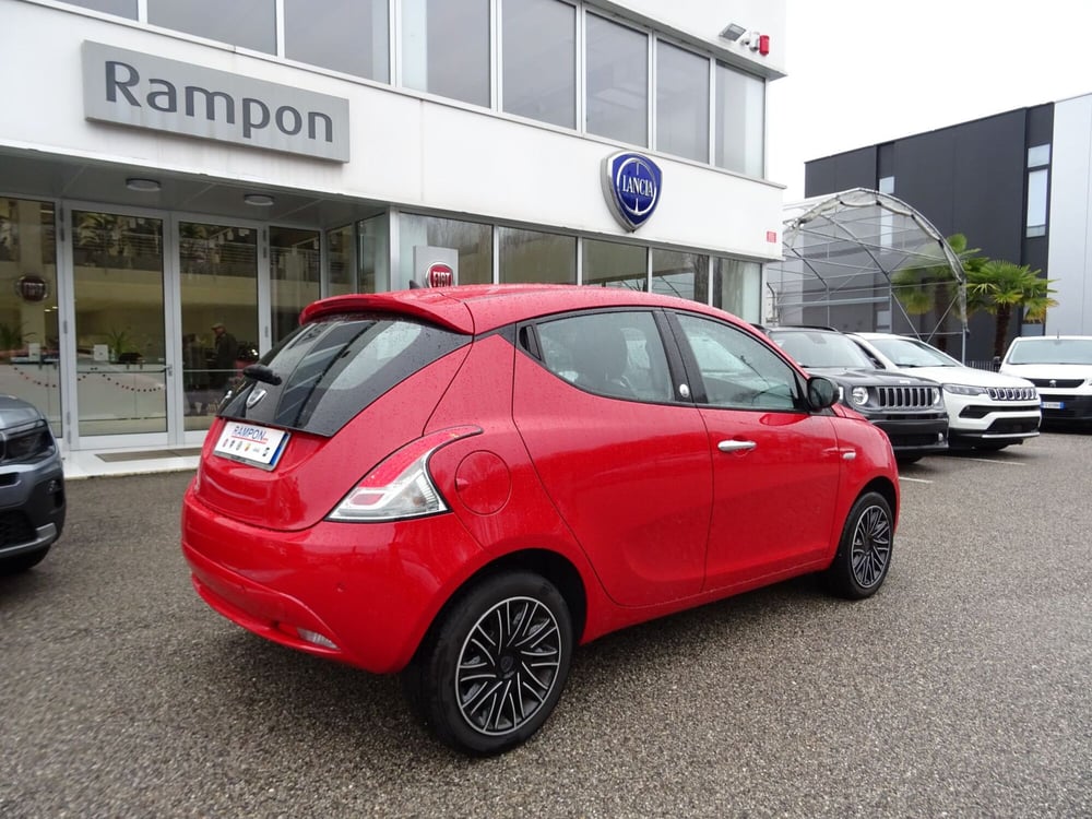 Lancia Ypsilon usata a Venezia (3)