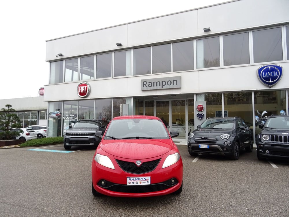 Lancia Ypsilon usata a Venezia (7)