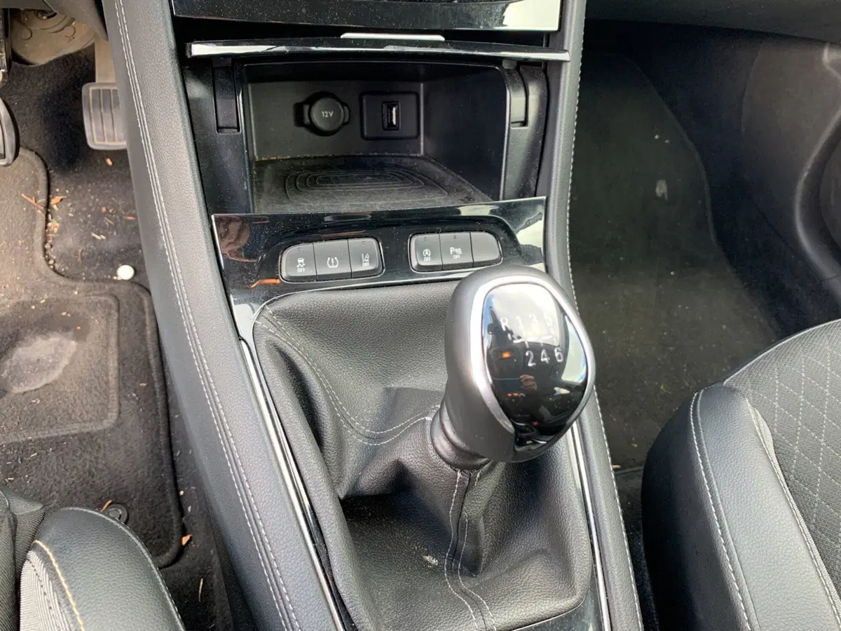 Opel Grandland X usata a Catania (16)